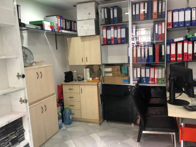 Tirane, shes Dyqan / Zyre 55.000 Euro