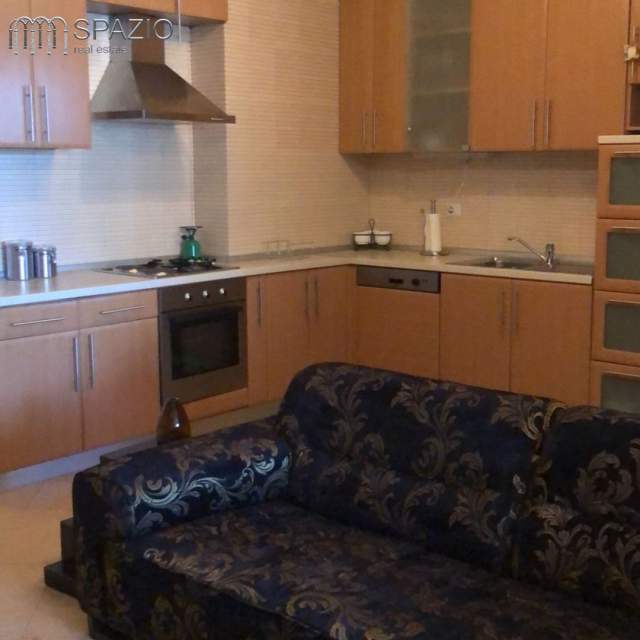 Tirane, jepet me qera apartament 2+1+BLK Kati 5, 110 m² 550 Euro (Rruga ''Frederik Shiroka'')