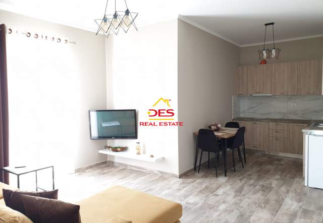 Shqiperi, jepet me qera apartament Kati 11, 75 m² 250 Euro (Rruga Sadik Zotaj, Vlorë)