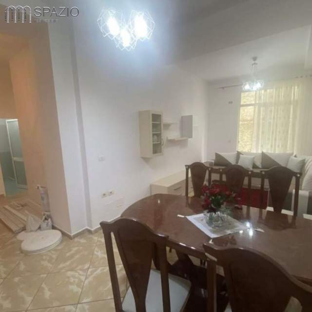 Tirane, shitet apartament 2+1 Kati 1, 90 m² 50.000 Euro (Rruga ''Thesarit'')
