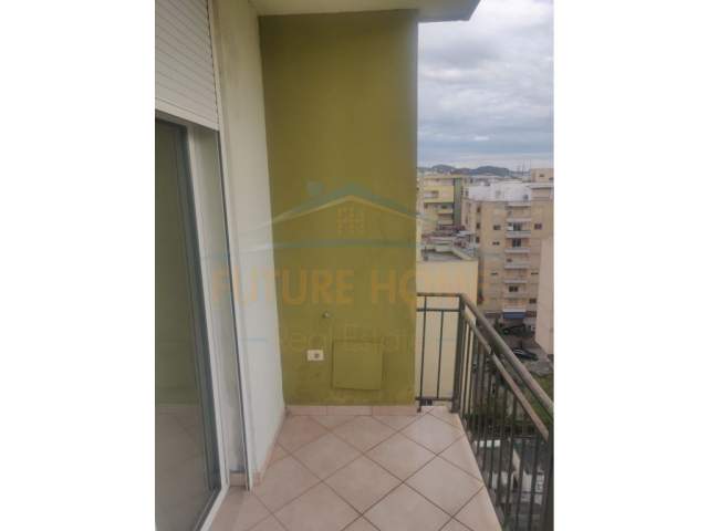 Durres, shitet apartament 2+1+BLK Kati 5, 80 m²