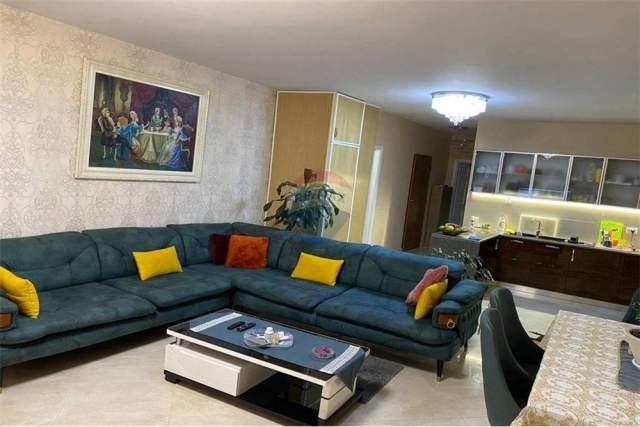 Tirane, jepet me qera apartament 2+1+BLK Kati 6, 139 m² 700 Euro (KOPSHTI BOTANIK)