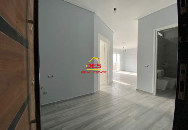 Vlore, shitet apartament 1+1+BLK Kati 9, 84 m² 48.000 Euro (Rruga Lef Sallata)