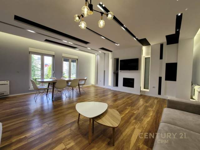 Tirane, jepet me qera Vile 2 Katshe Kati 0, 406 m² 4.000 Euro (White House, Qendra Tregtare TEG)