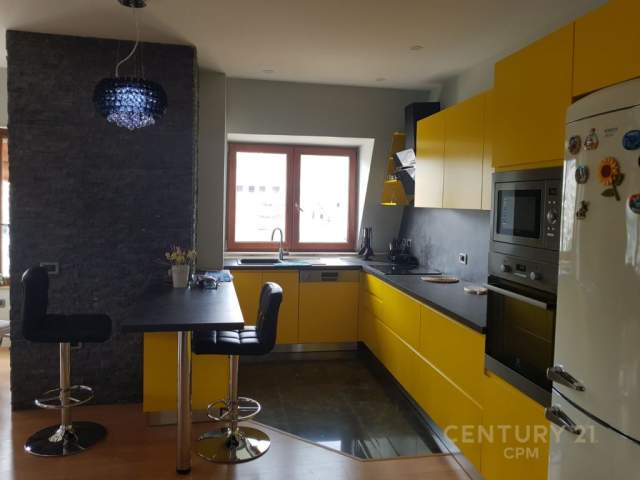 Tirane, shitet apartament 2+1 Kati 5, 125 m² 215.000 Euro (Komuna e Parisit)