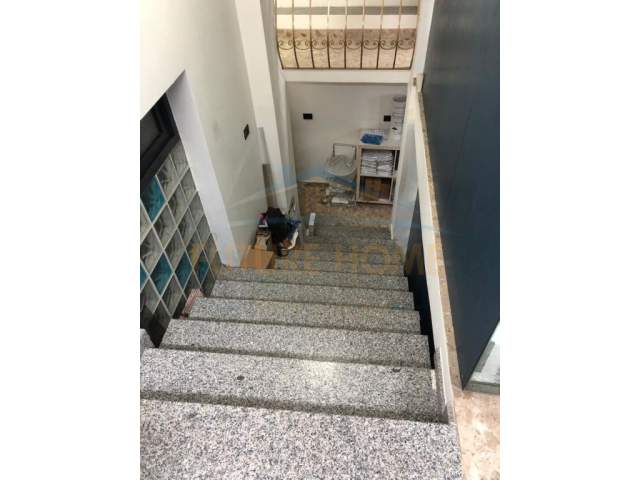 Durres, jepet me qera dyqan Kati 0, 150 m² 1.300 Euro (MUZEUMI,DURRES)