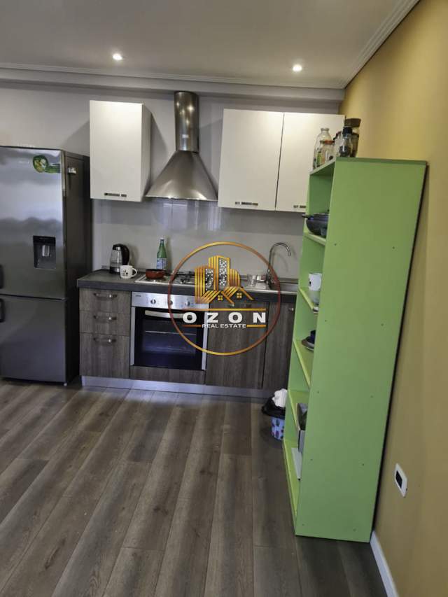Tirane, shitet apartament 2+1+BLK Kati 5, 83 m² 112.000 Euro (Rruga e Durresit)