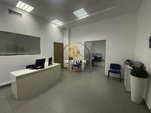 Tirane, jepet me qera ambjent biznesi Kati 1, 160 m² 1.400 Euro (Rruga e Bogdaneve)