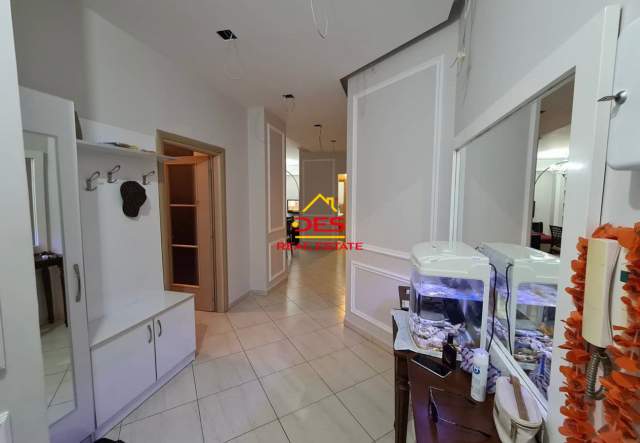 shitet apartament Kati 5, 118 m² 92.500 Euro (Rruga Lef Sallata)