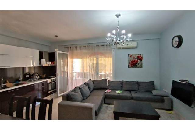 Tirane, shitet apartament 1+1 Kati 7, 56 m² 76.500 Euro (Don Bosko)