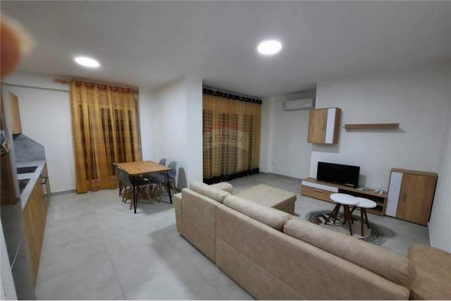 Tirane, jepet me qera apartament 2+1 55 m² 500 Euro (21 DHJETORI)