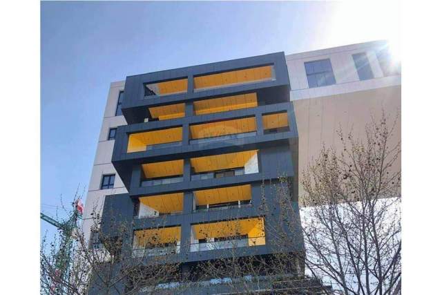 Tirane,  apartament 140 m² 252.000 Euro (rruga e kavajes)