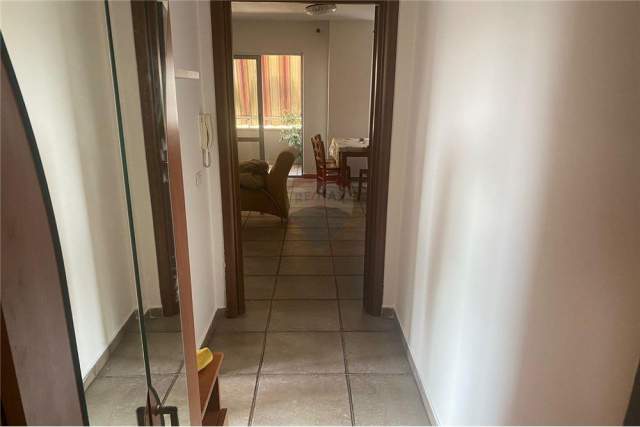 Tirane, shitet apartament 1+1+BLK Kati 8, 77 m² 127.000 Euro (Rruga e Dibres)