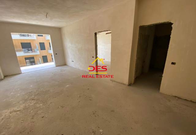 Vlore, shitet apartament 1+1+BLK Kati 4, 86 m² 146.200 Euro (Rruga Dhimiter Konomi, Vlore)