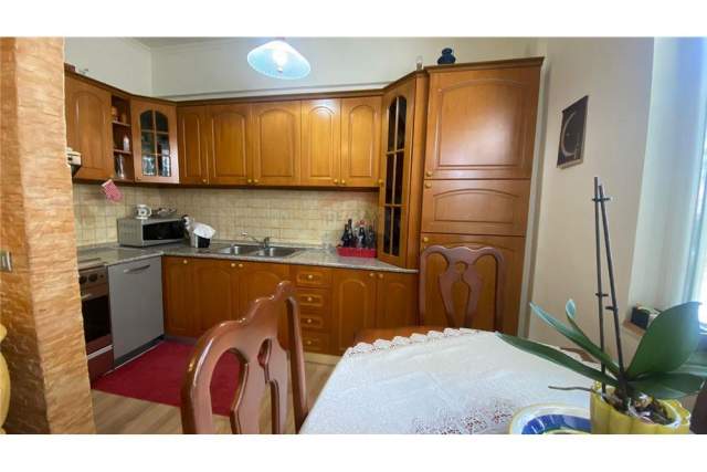 Tirane, shitet apartament 2+1+BLK Kati 6, 93 m² 198.000 Euro (Rr. Kavajes)