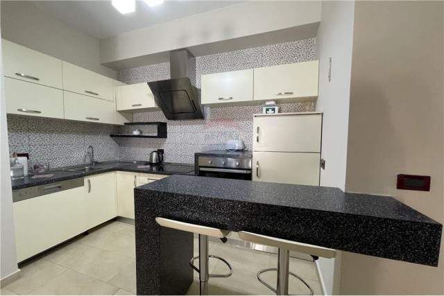 Tirane, jepet me qera apartament 2+1+A+BLK Kati 3, 100 m² 1.000 Euro (Garda e Republikes)