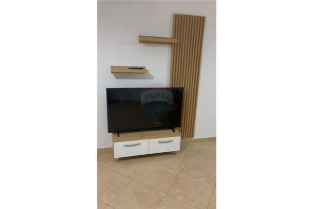 Tirane, jepet me qera apartament Kati 4, 100 m² 400 Euro (5 maji)