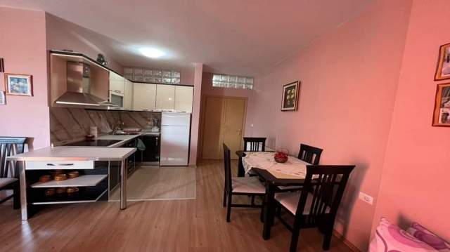 Pogradec, shes apartament 2+1+BLK Kati 7, 6.621 m² 65.000 Euro (Shetitorja Liqenit)