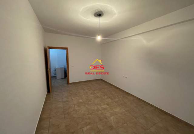 Vlore, shitet apartament 1+1+BLK Kati 4, 73 m² 62.000 Euro (Orikum)