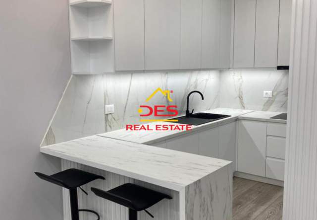 Vlore, shitet apartament 2+1+BLK Kati 2, 112 m² 175.000 Euro (Rruga Pelivan Leskaj)