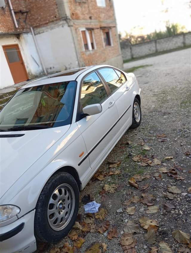 Berat, shes makine BMW 323I Viti 2000, 3.500 Euro
