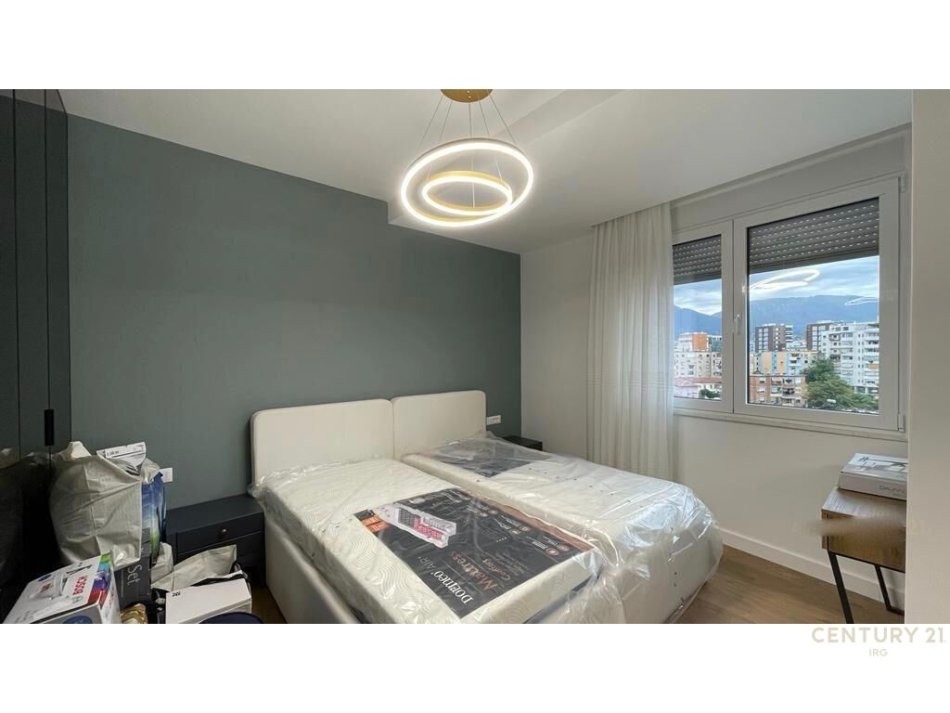 Jepet apartament 1+1 per qira ne zonen e Selvise tek Kompleksi Halili!