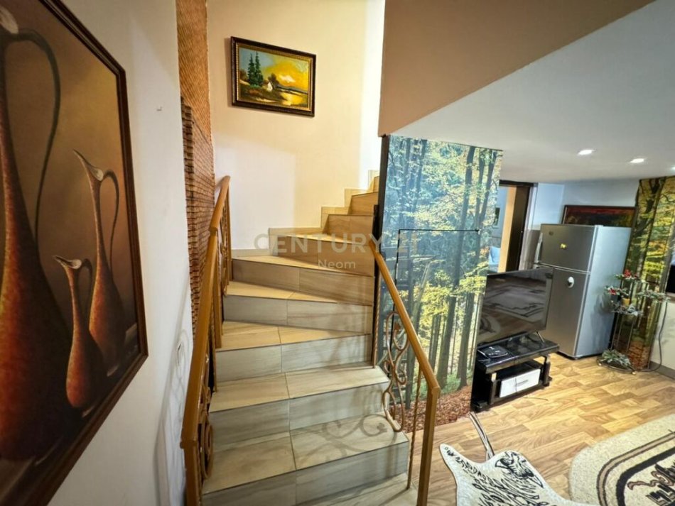 Tirane, jepet me qera apartament 2+1 Kati 2, 85 m² 650 € (liqen i thate)