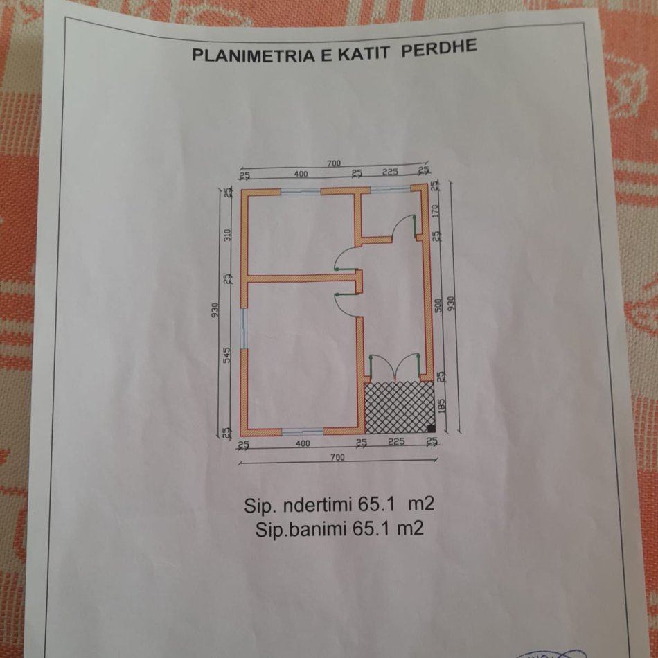 Tirane, shitet shtepi 1 Katshe Kati 0, 65 m² 100.000 € (Diber,prapa Spitalit Amerikan 2)