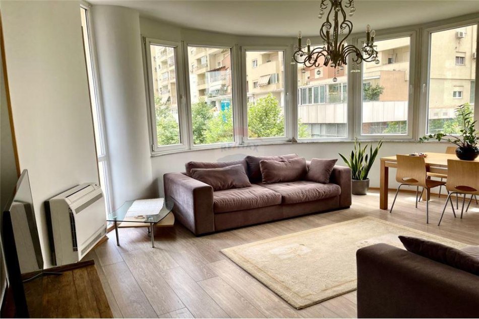 Tirane, shitet apartament 3+1 Kati 3, 135 m² 250.000 € (Rruga Panorama - Don Bosko - Hipoteka)