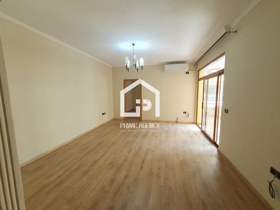 SHITET APARTAMENT 2+1/Zona: Misto Mame/ KOMPLEKSI DERVENI