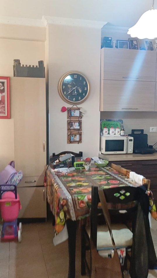 Tirane, shitet apartament 1+1 Kati 5, 1 m² 83.000 € (pallatet cabej)