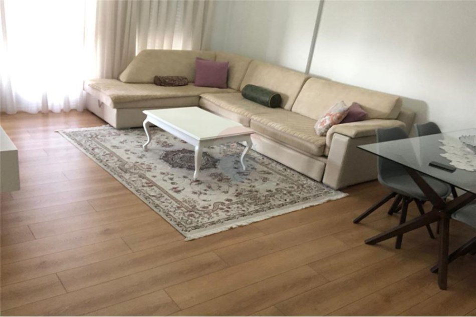 Tirane, shitet apartament 2+1 Kati 9, 73 m² 125.000 € (Tregu i Madh - Rruga 5 Maji)