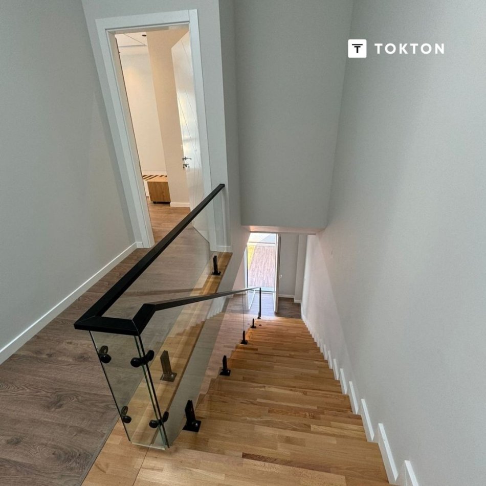 Tirane, jepet me qera Vile 2+1 Kati 2, 180 m² 1000 € (Rruga Dalip Topi) TT 1399