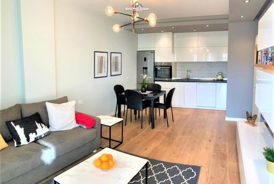 Tirane, jepet me qera apartament 2+1 Kati 4, 95 m² 750 € (21 dhjetori)