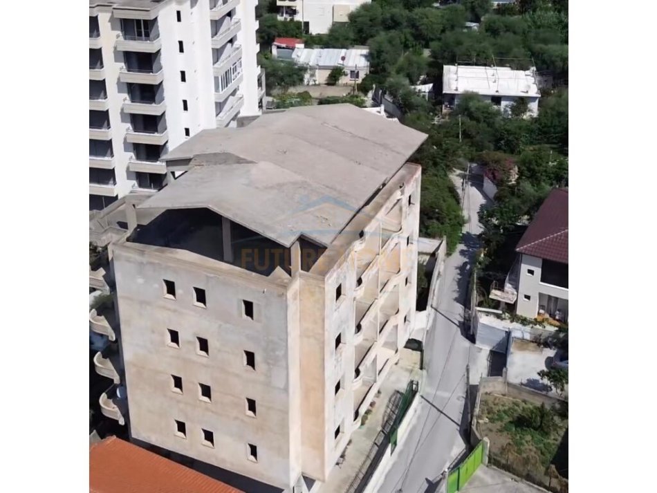 Vlore, shitet Vile , 1.549 m² 1.500.000 € (Lungomare) RV 44280
