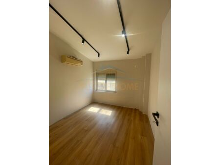 Durres, shitet apartament 1+1+Ballkon Kati 8, 66 m² 97.000 € (Plazhi Rrota e Kuqe, Durres AREA44400)
