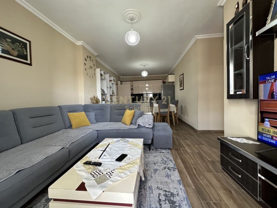 Tirane, shes apartament 2+1 Kati 6, 103 m² 140.000 € (Astiri)