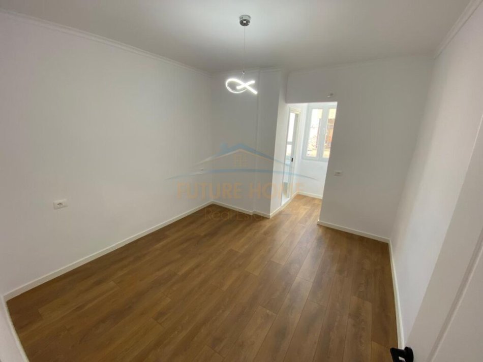 Tirane, shitet apartament 2+1+Ballkon Kati 4, 90 m² 185.000 € (Medrese AREA40930)