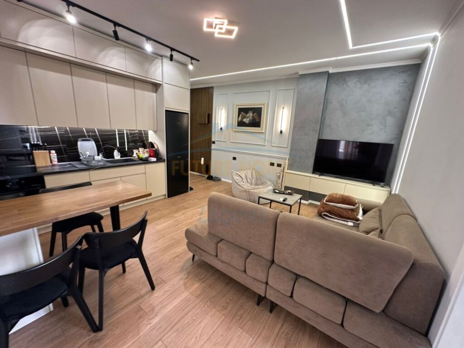 Tirane, shitet apartament 1+1 Kati 2, 70 m² 120.000 € (Rruga Besa, Siri Kodra)