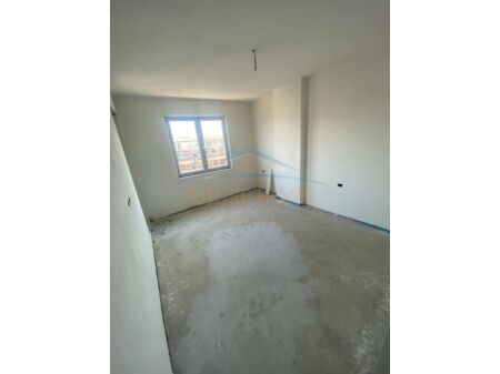 Tirane, shitet apartament 2+1+Ballkon Kati 8, 90 m² 99.500 € (Univers City, Tirane AREA45719)