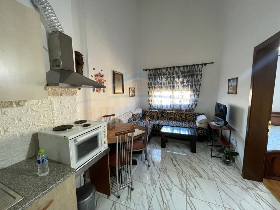 Korce, shitet apartament 1+1 Kati 8, 52 m² 37.000 € (Lagjia 18, Korçë)