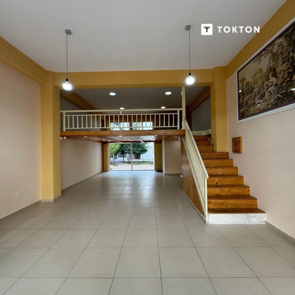 Tirane, jepet me qera ambjent biznesi Kati 0, 130 m² 700 € (Rruga e Teleferikut, Fresku, Tiranë, TT 1482)