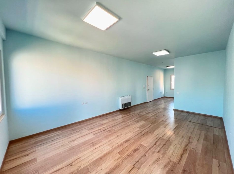 Tirane, shitet apartament 2+1 Kati 6, 110 m² 260.000 €
