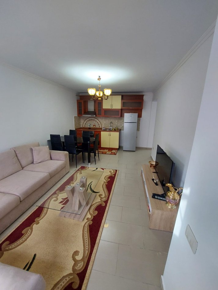 Tirane, shitet apartament 2+1 Kati 2, 75 m² 188.000 € (Rruga e Kavajes)