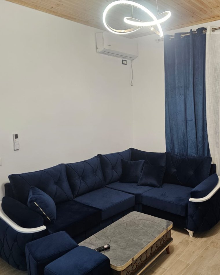 Tirane, jepet me qera apartament 1+1 Kati 0, 58 m² 500 € (Laprake)