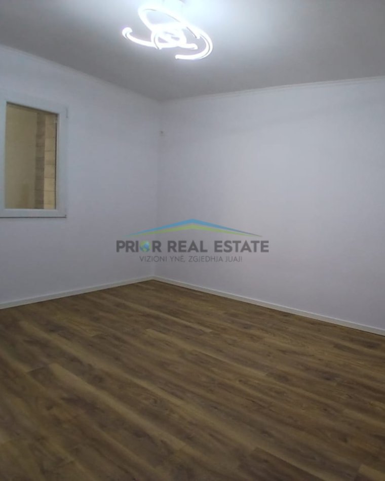 Tirane, shitet apartament 2+1 Kati 1, 70 m² 128.000 € (Tregu Elektrik)