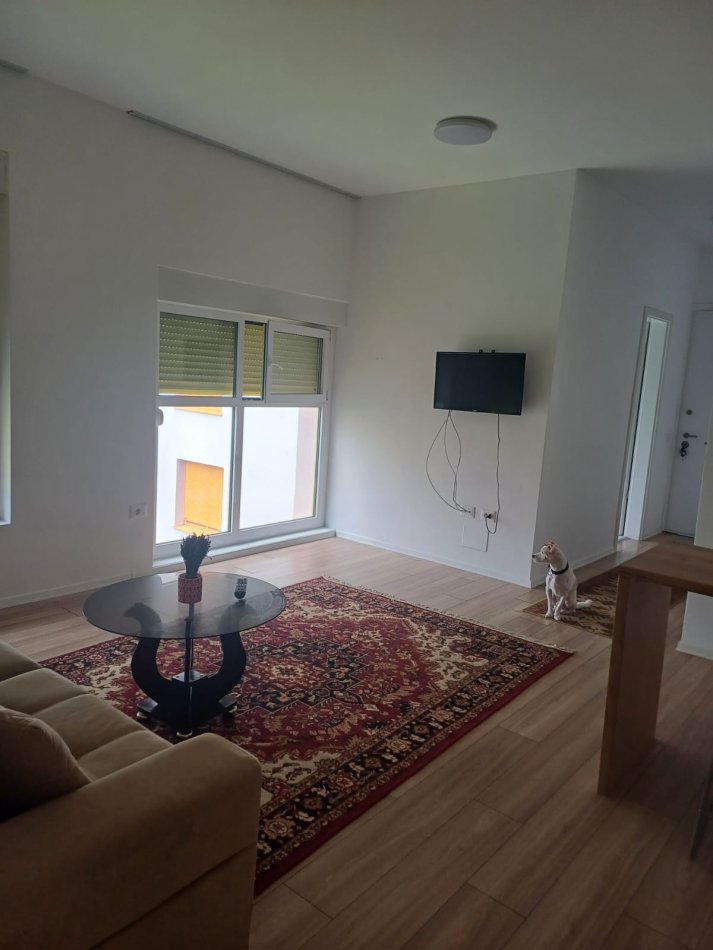 Tirane, jepet me qera apartament Kati 4, 80 m² 480 € (Kompleksi Mangalem)