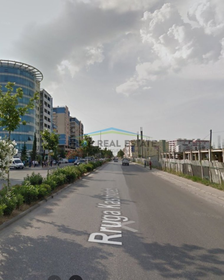 Tirane, shitet apartament 2+1+Ballkon Kati 7, 105 m² 125.000 € (Casa Italia)