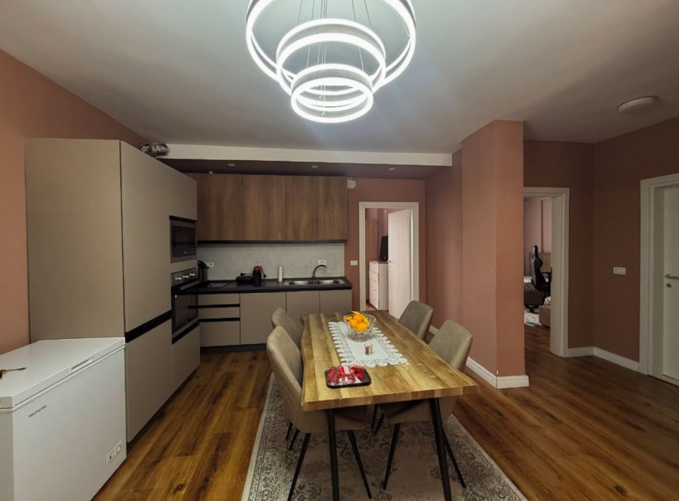 Tirane, shitet apartament 3+1 Kati 9, 122 m² 248.000 € (Arlis Square 21)