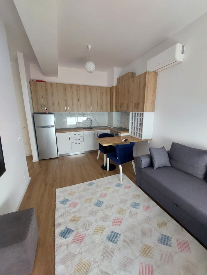 Tirane, jepet me qera apartament 1+1 Kati 5, 52 m² 400 € (Residenca Kaimi)